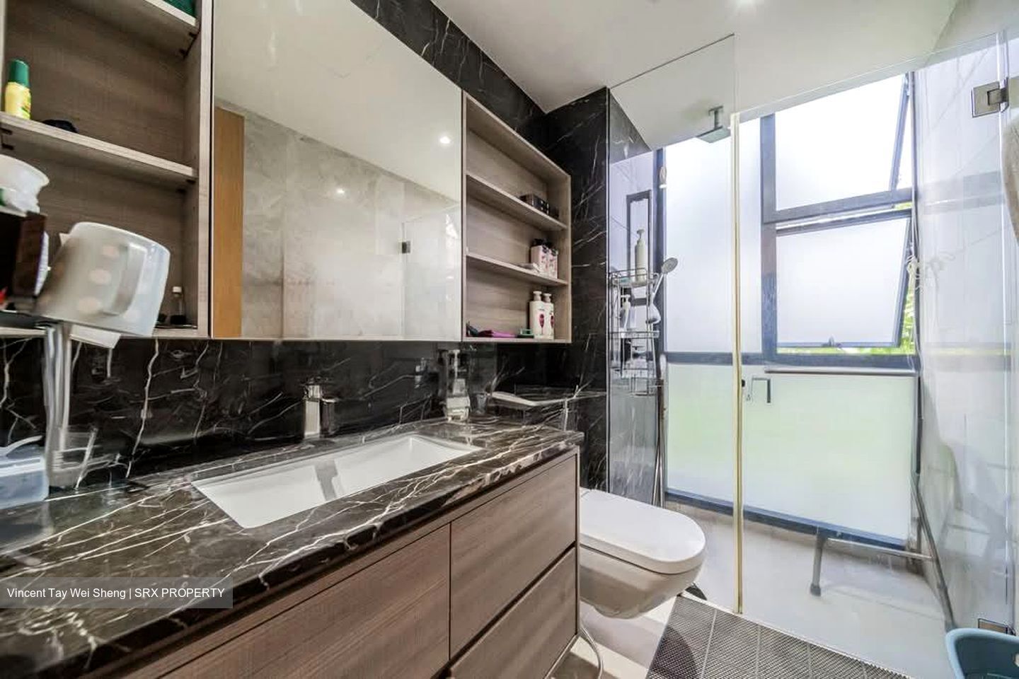 Belgravia Villas (D28), Semi-Detached #582437101